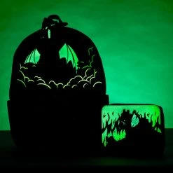Loungefly Disney Backpack: Maleficent Dragon Lenticular And Glow In The Dark Mini-Backpack, Amazon Exclusive -Toy World Shop 71jzuTef2QL. AC SL1500