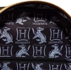 LOUNGEFLY Harry Potter 'Choose Your House' Collection: Hufflepuff House Mini-Backpack - Amazon Exclusive 9 LOUNGEFLY Harry Potter 'Choose Your House' Collection: Hufflepuff House Mini-Backpack - Amazon Exclusive -Toy World Shop 81v8gomZ2AL. AC SL1500