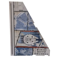 STAR WARS Millennium Falcon Metal Collectible Panel - Disney Parks Exclusive -Toy World Shop PhotoRoom 20230207 082123