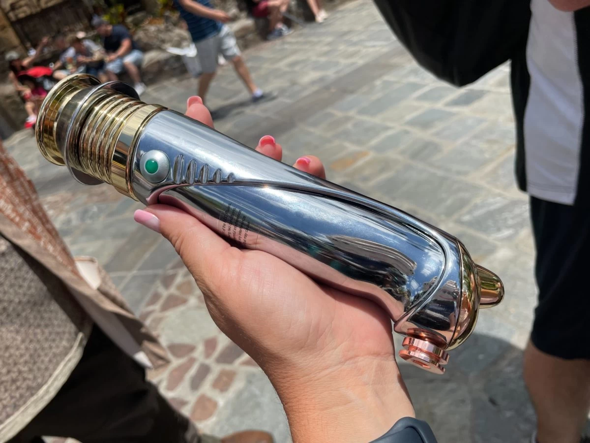 STAR WARS Galaxy's Edge Darth Sidious Legacy Lightsaber Hilt - Disney Parks Exclusive 6 STAR WARS Galaxy's Edge Darth Sidious Legacy Lightsaber Hilt - Disney Parks Exclusive - Image 4