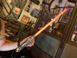 STAR WARS Galaxy's Edge Darth Sidious Legacy Lightsaber Hilt - Disney Parks Exclusive 29 STAR WARS Galaxy's Edge Darth Sidious Legacy Lightsaber Hilt - Disney Parks Exclusive -Toy World Shop darth sidious saber 6 1200x900 1